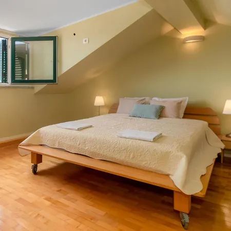Appartamento 2 Bedroom Gorgeous In