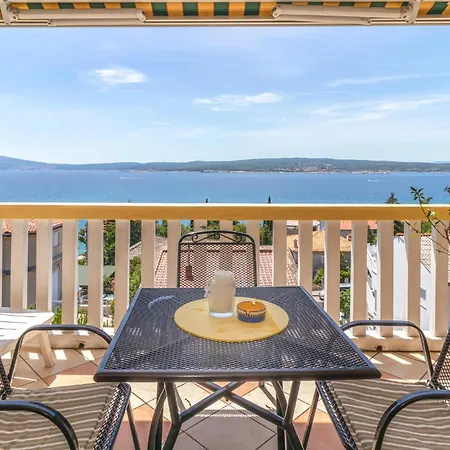 2 Bedroom Gorgeous In Crikvenica