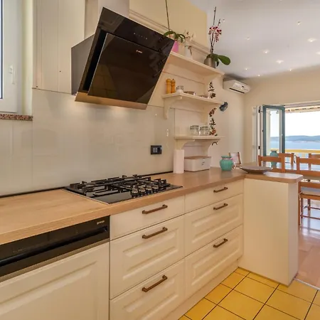 2 Bedroom Gorgeous In